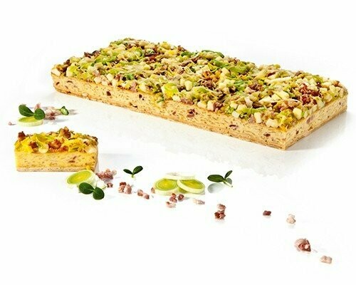 Quiche Lorraine klassisch mit Schinken, Zwiebeln und Bergkäse 1.35 KG Quiche Lorraine klassisch mit Schinken, Zwiebeln und Bergkäse 1.35 KG