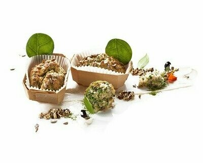 Quinoa-Spinat-Küchlein veganes Küchlein mit Tofu und Sonnenblumenkernen, im Holzkörbchen 50g