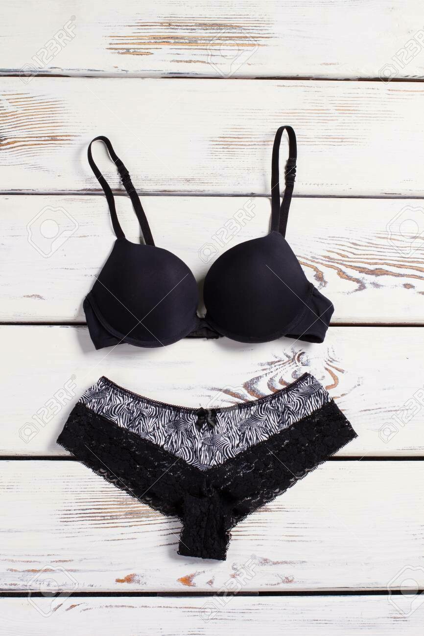 Conjunto color negro para dama / black color set