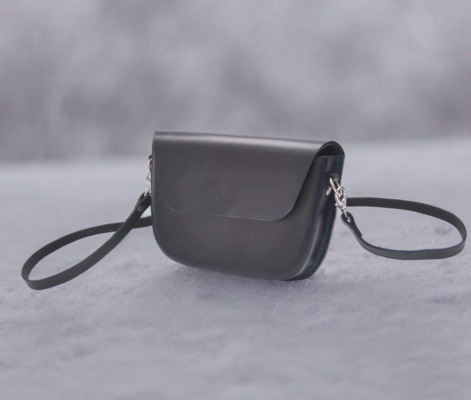 Chicago handbag night