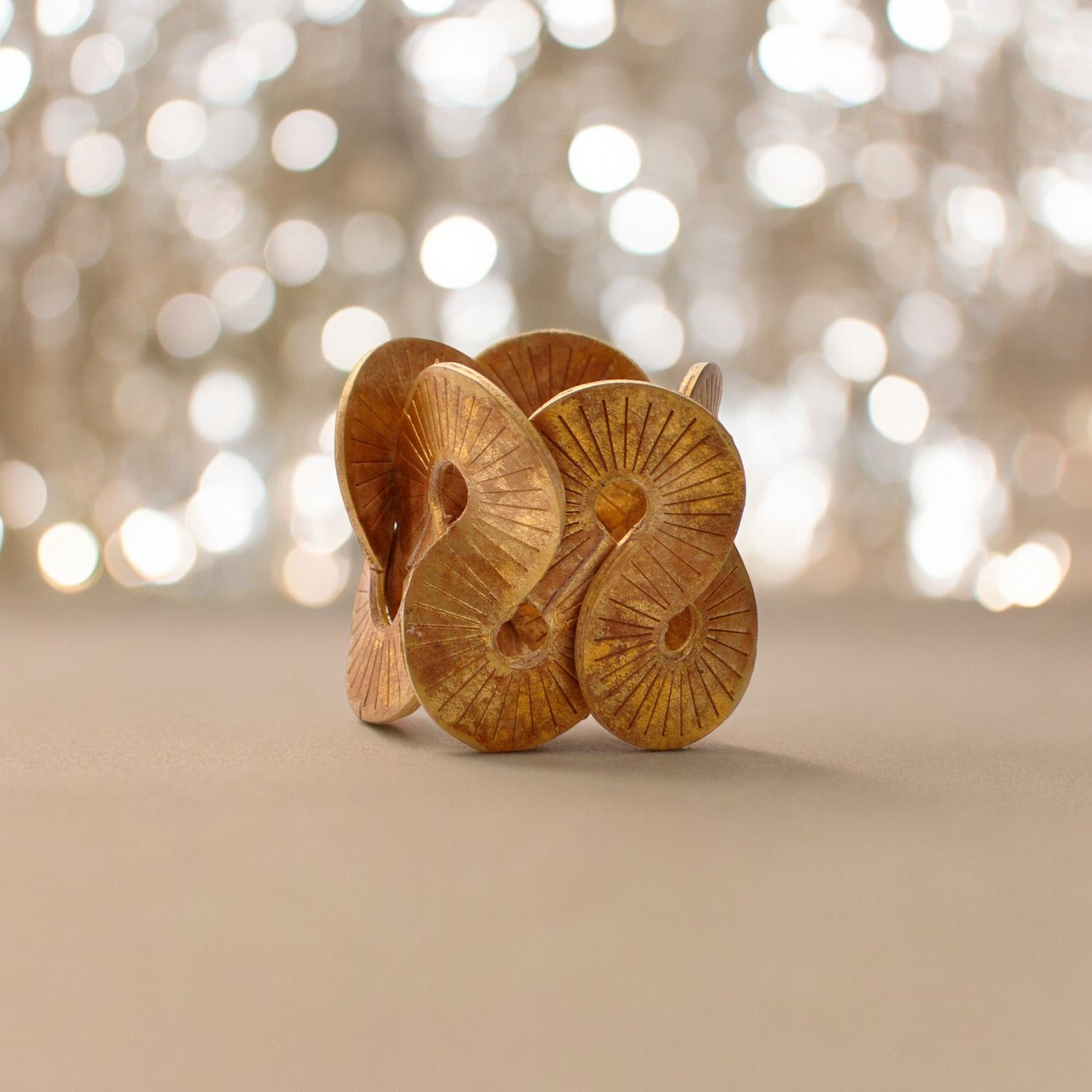 Lyra bracelet gold