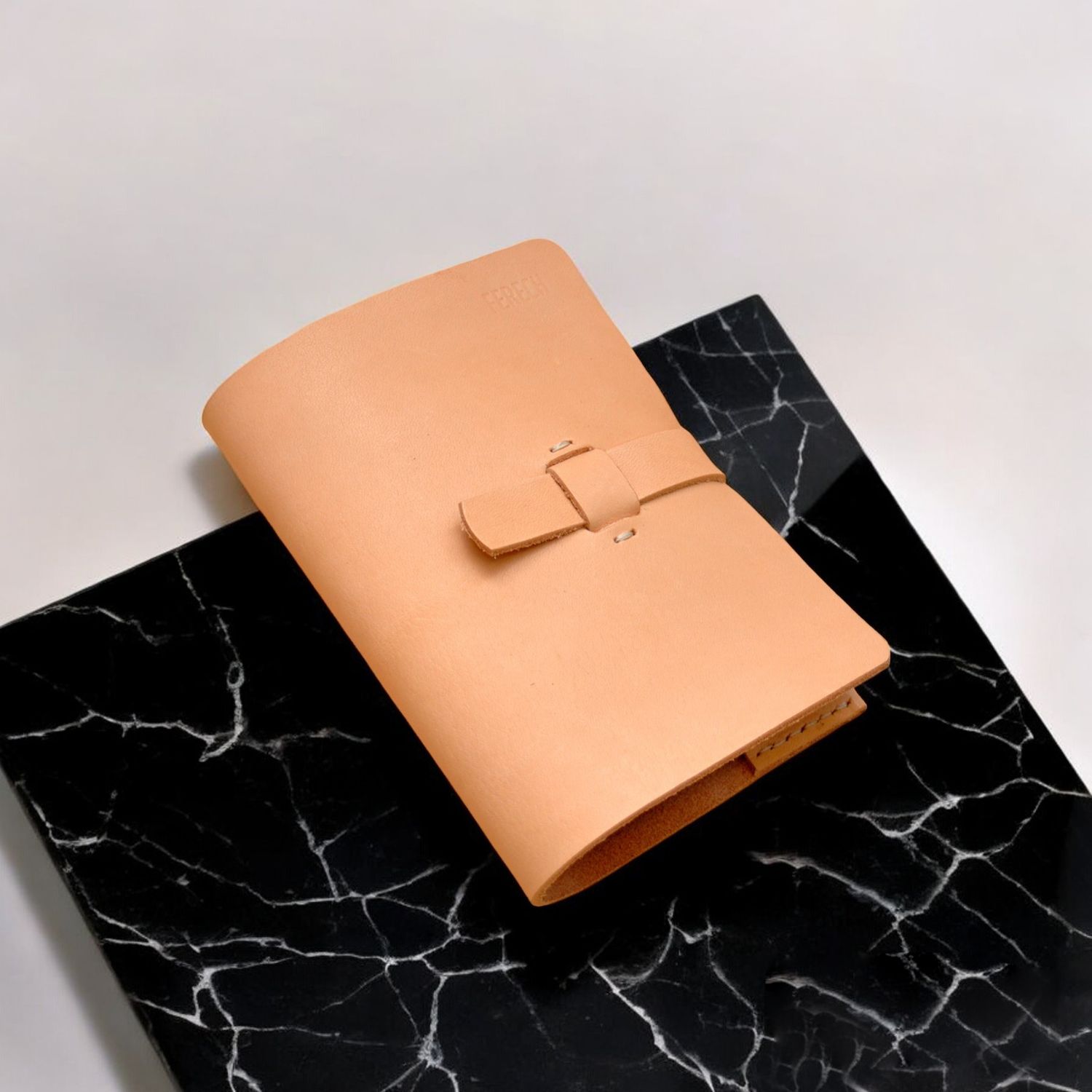 Kožený obal na nazápisník Moleskine S / Leather cover for Moleskine S