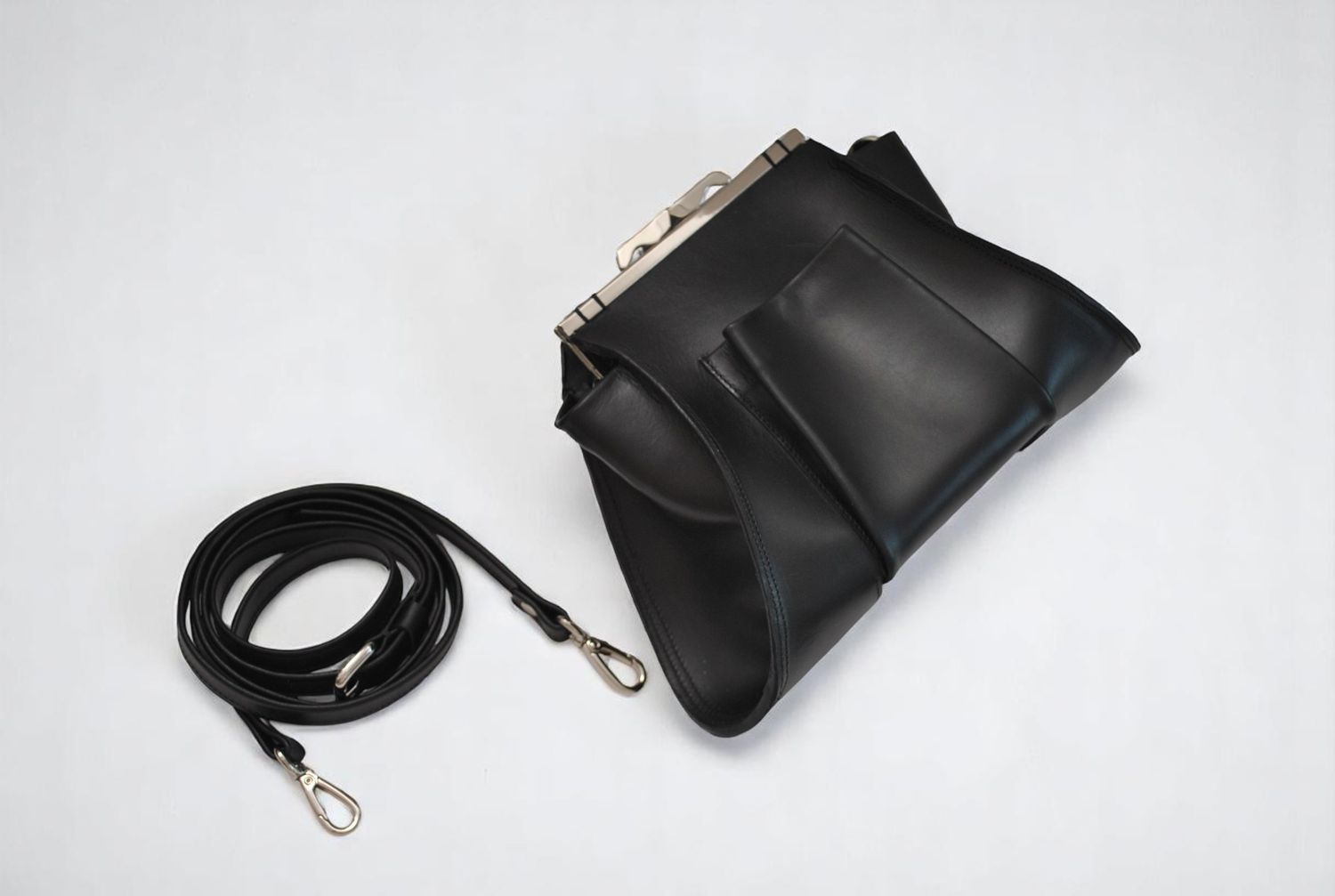 Ursus clutch black