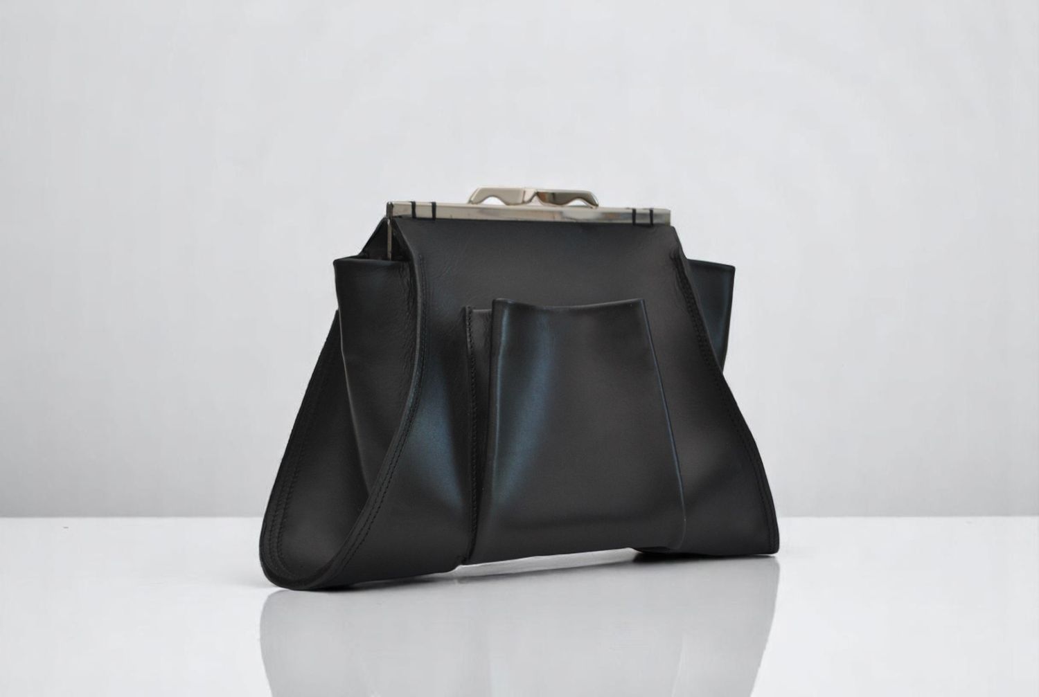 Ursus clutch black