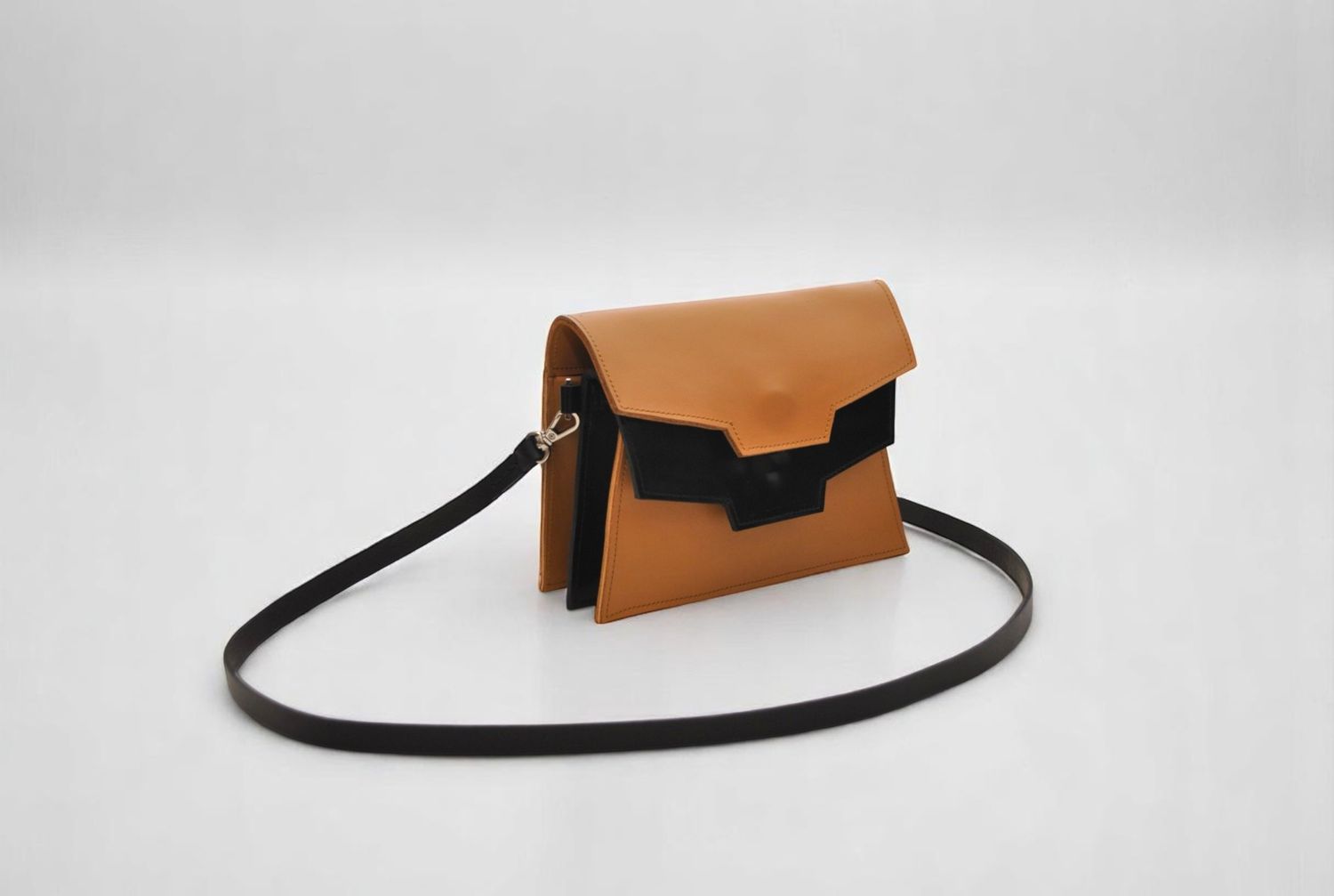 Kyoto Minibag cognac&black.