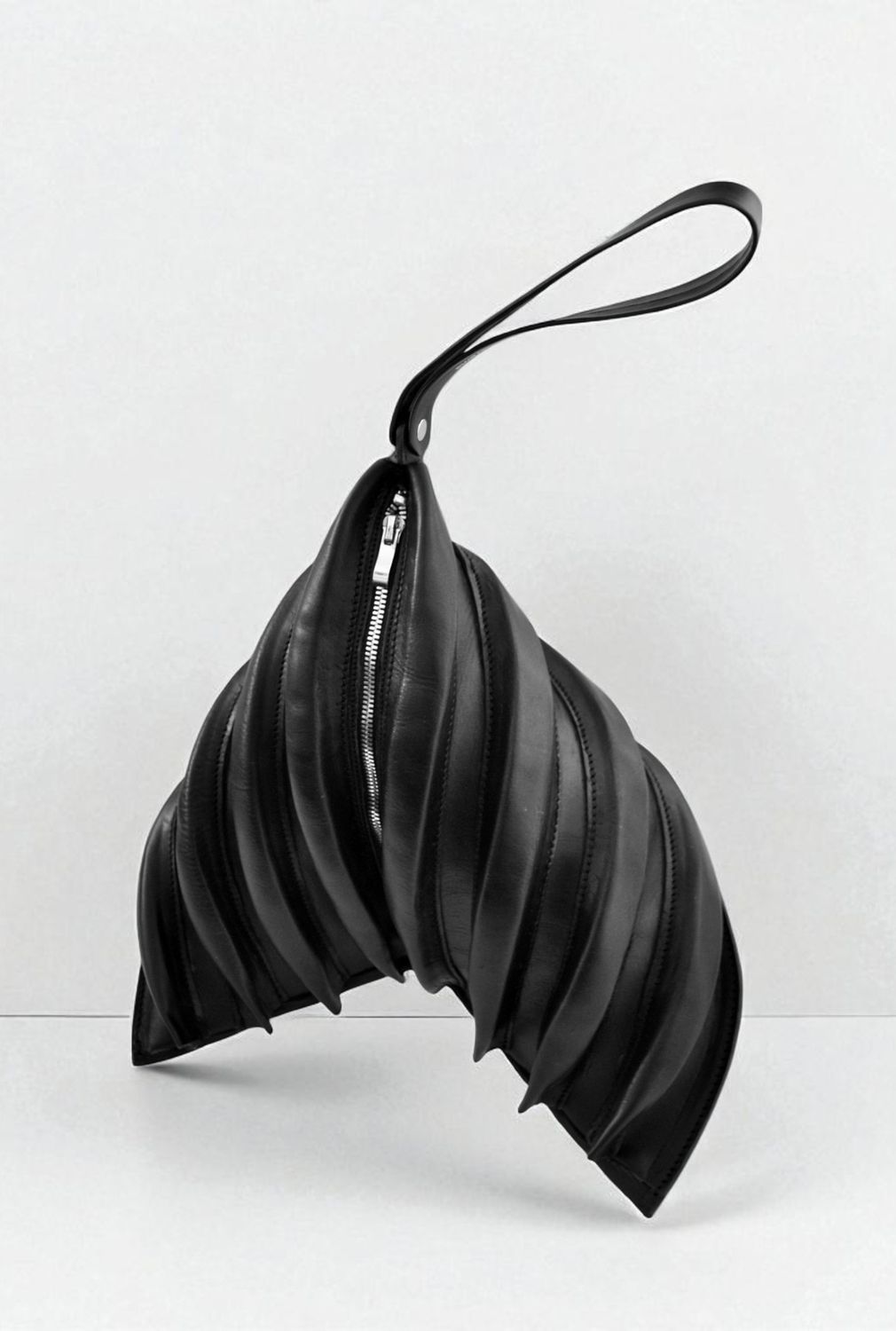 Centaurea hand-bag