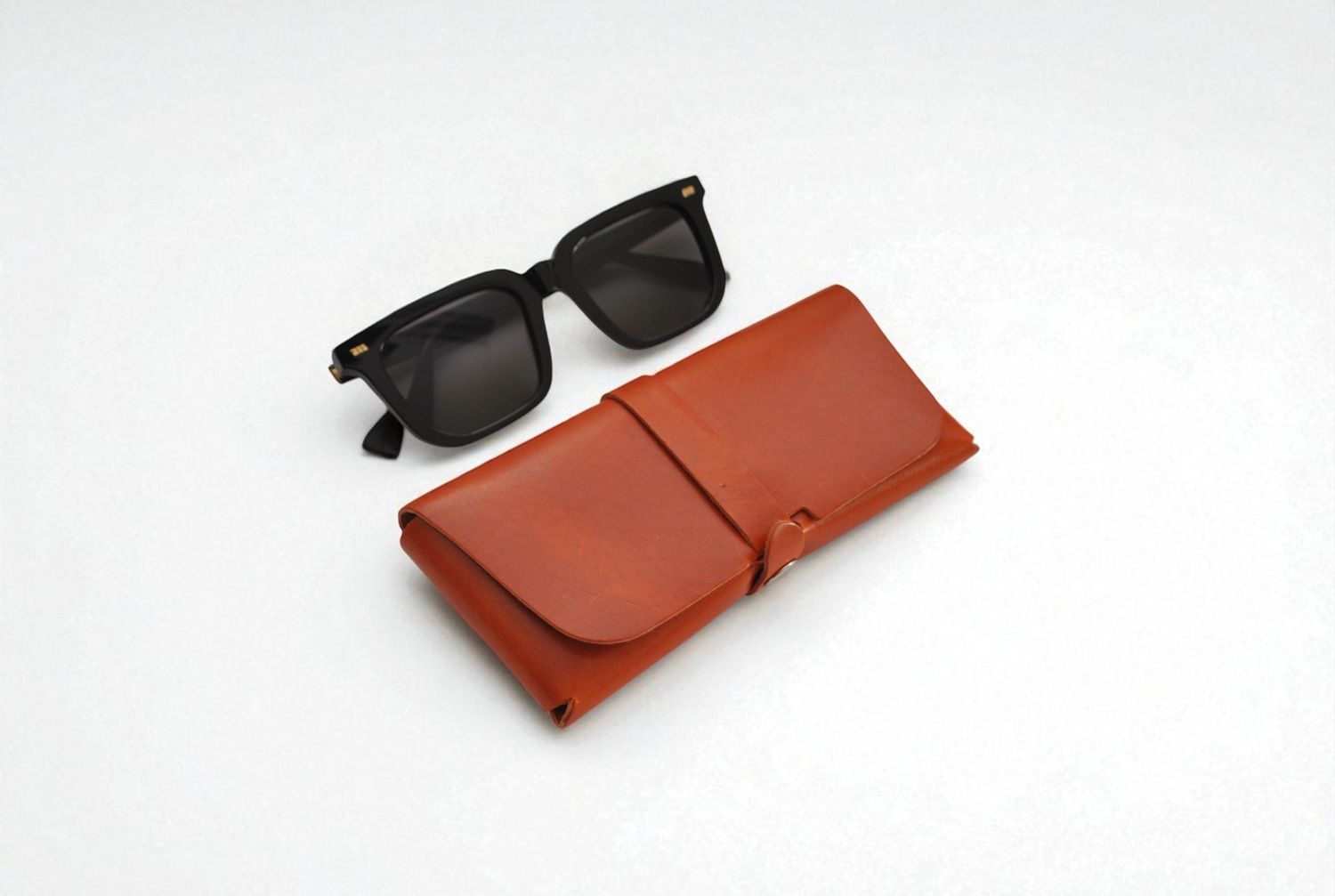 ORIGAMI sunglasses/glasses case