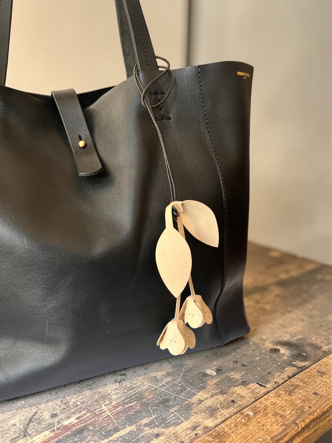 Tulipan bag charm