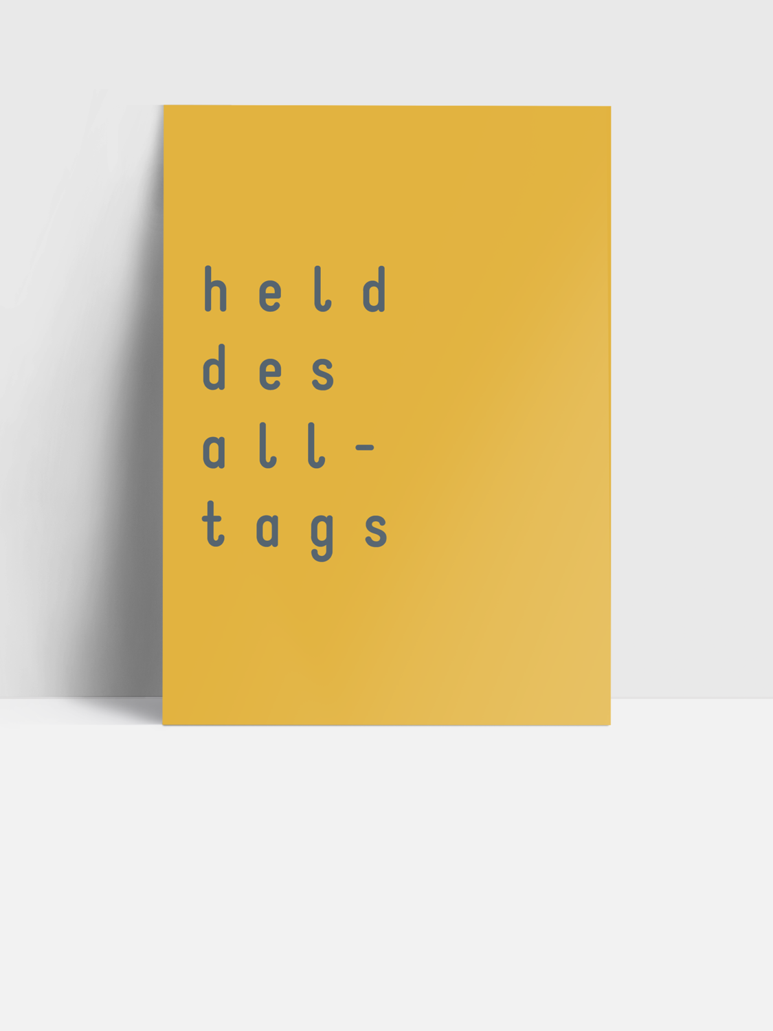Postkarte HELD DES ALLTAGS