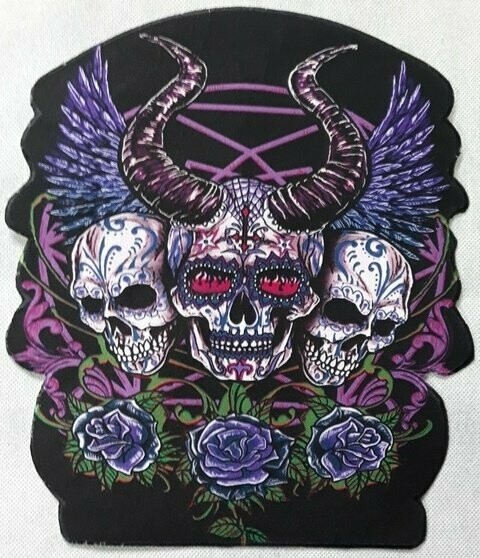 PARCHES 3 CALAVERAS CUERNOS