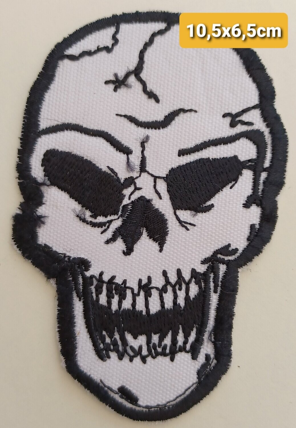 PARCHE BOLSILLO CALAVERA 4