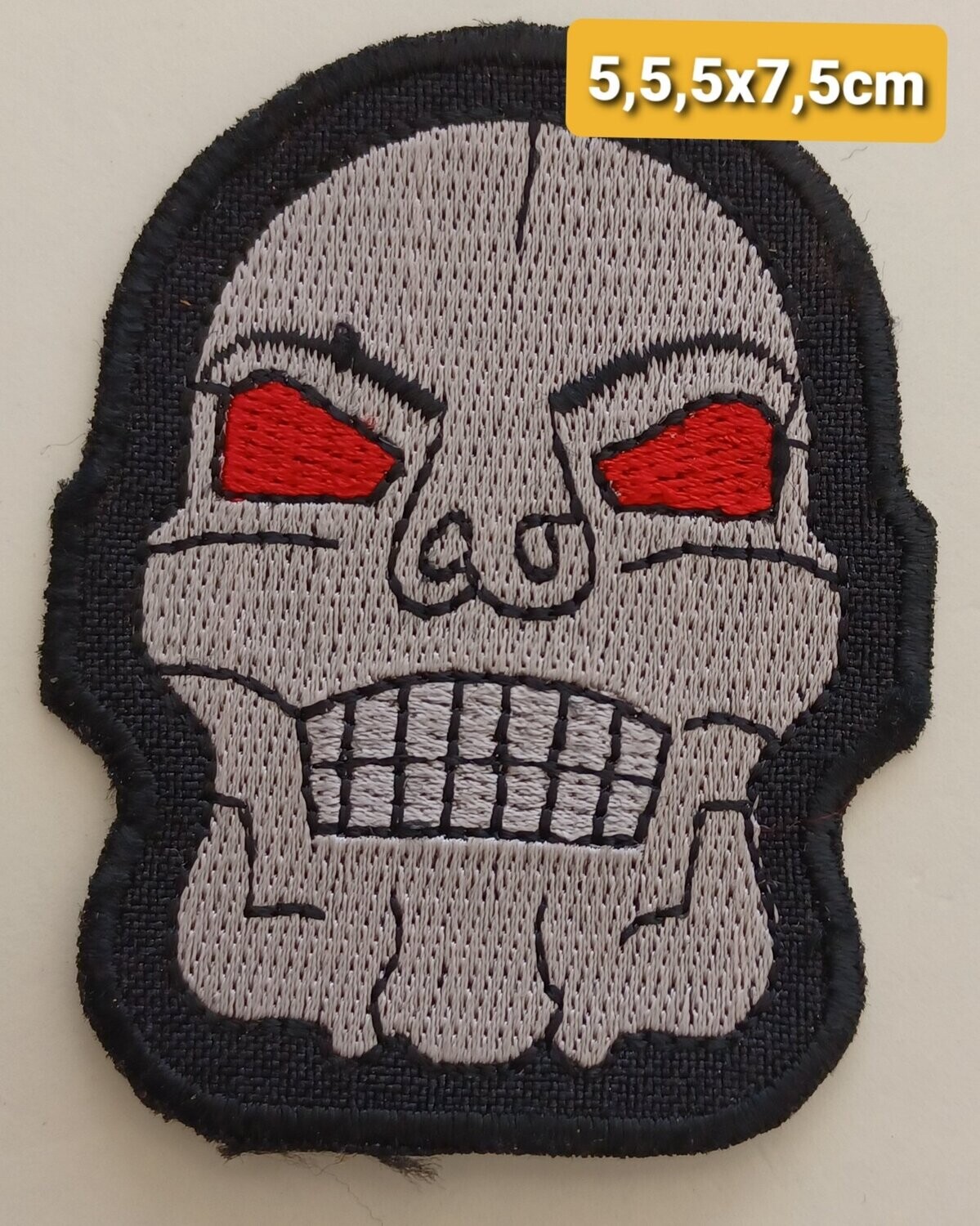 PARCHE BOLSILLO CALAVERA  OJOS ROJOS