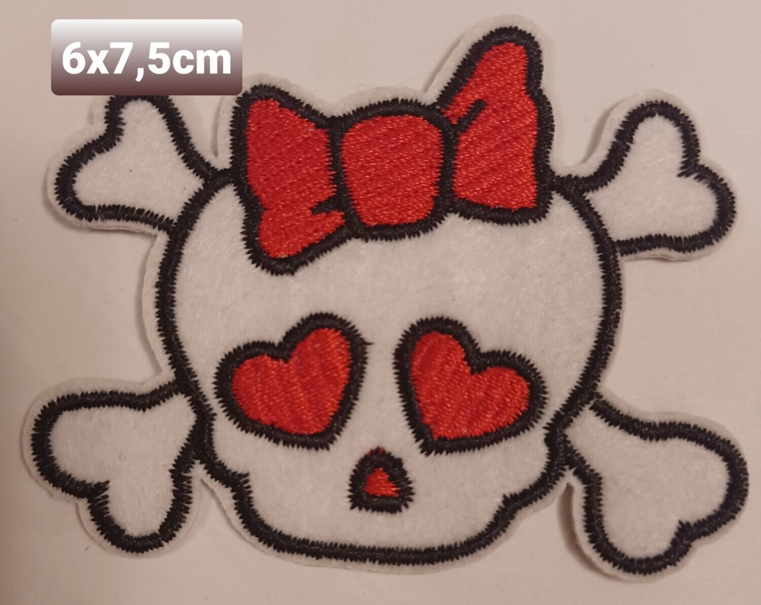 PARCHE BOLSILLO CALAVERITA BLANCA
