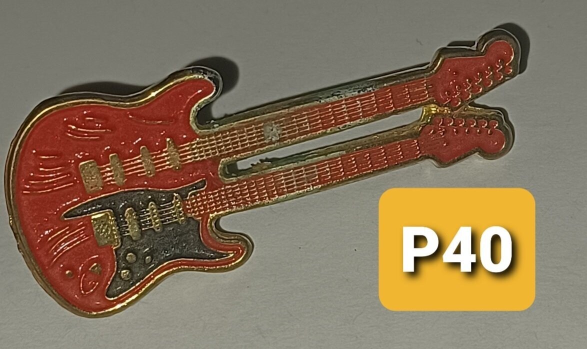 Pin Guitarra Roja