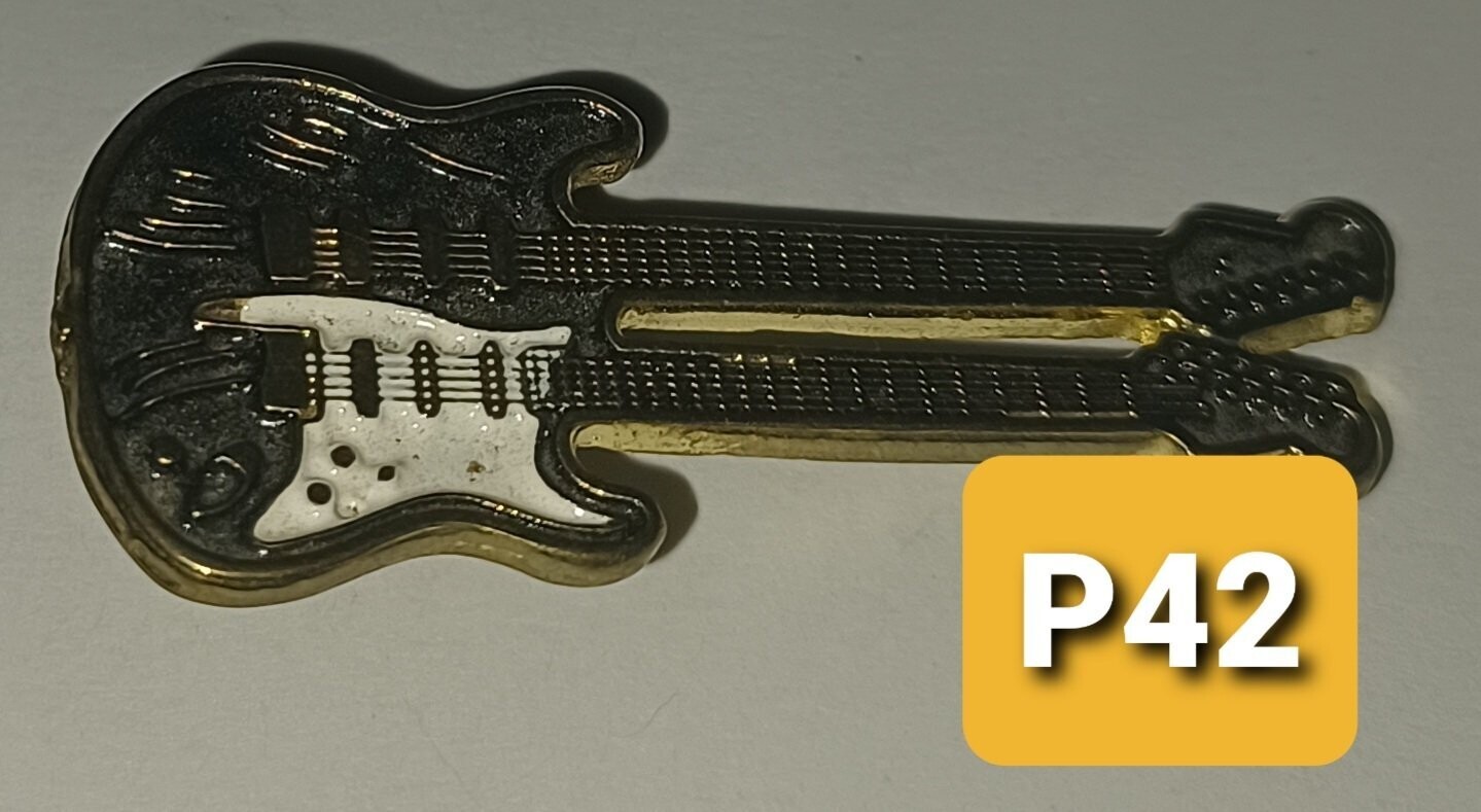 Pin Guitarra Negro