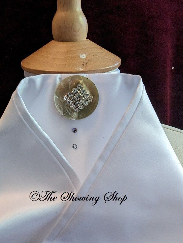 SHOWQUEST ASTRAL CRYSTAL WHITE READY TIED STOCK