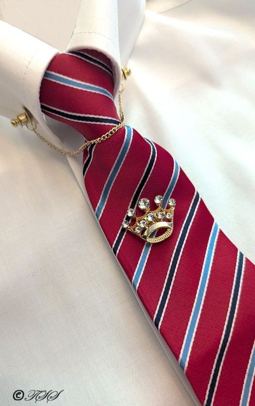 ADULTS  ZIP READY TIED SHOWING TIE - RED & BLUE