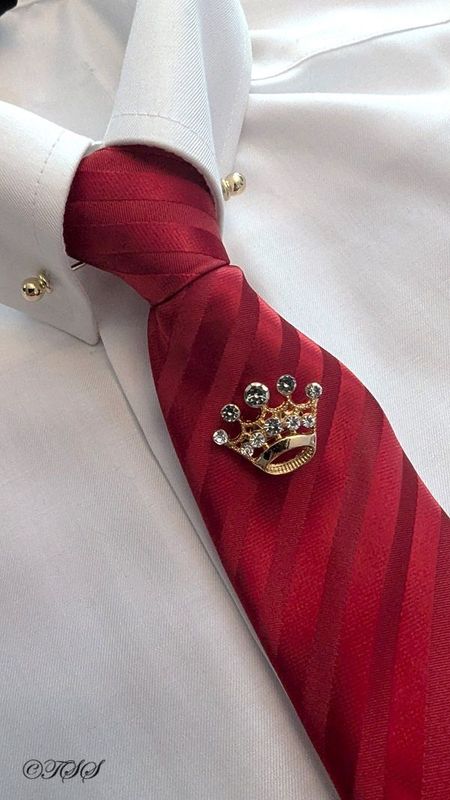 ADULTS  ZIP READY TIED SHOWING TIE - RED SATIN STRIPE
