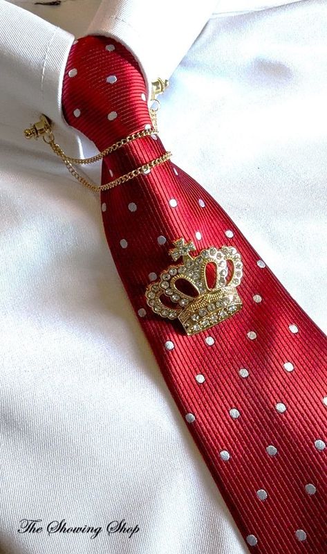 ADULTS  ZIP READY TIED SHOWING TIE - DARK RED & WHITE POLKA DOT