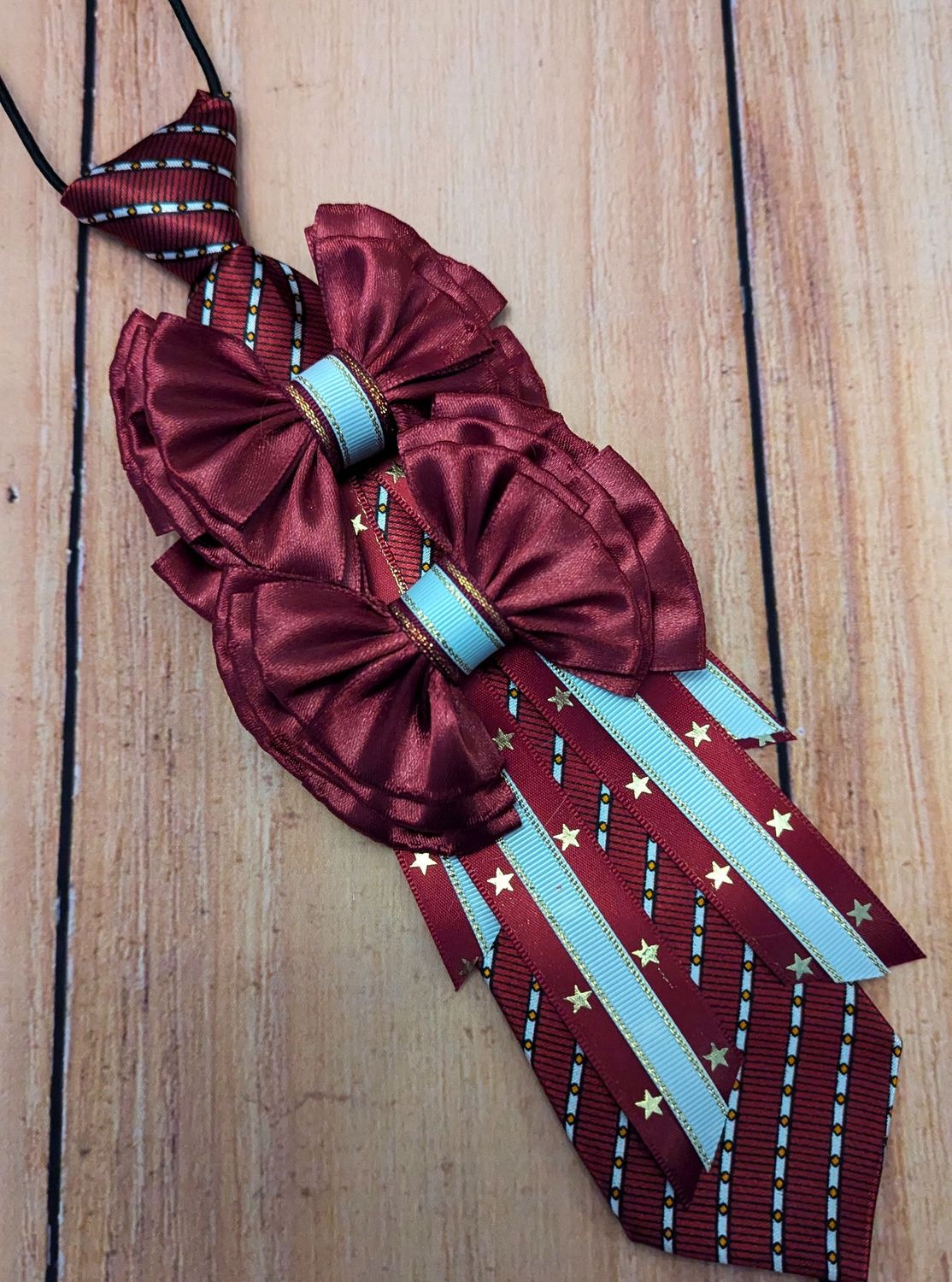 CHILDS BURGUNDY AND WHITE HAIR BOWS AND TIE SET