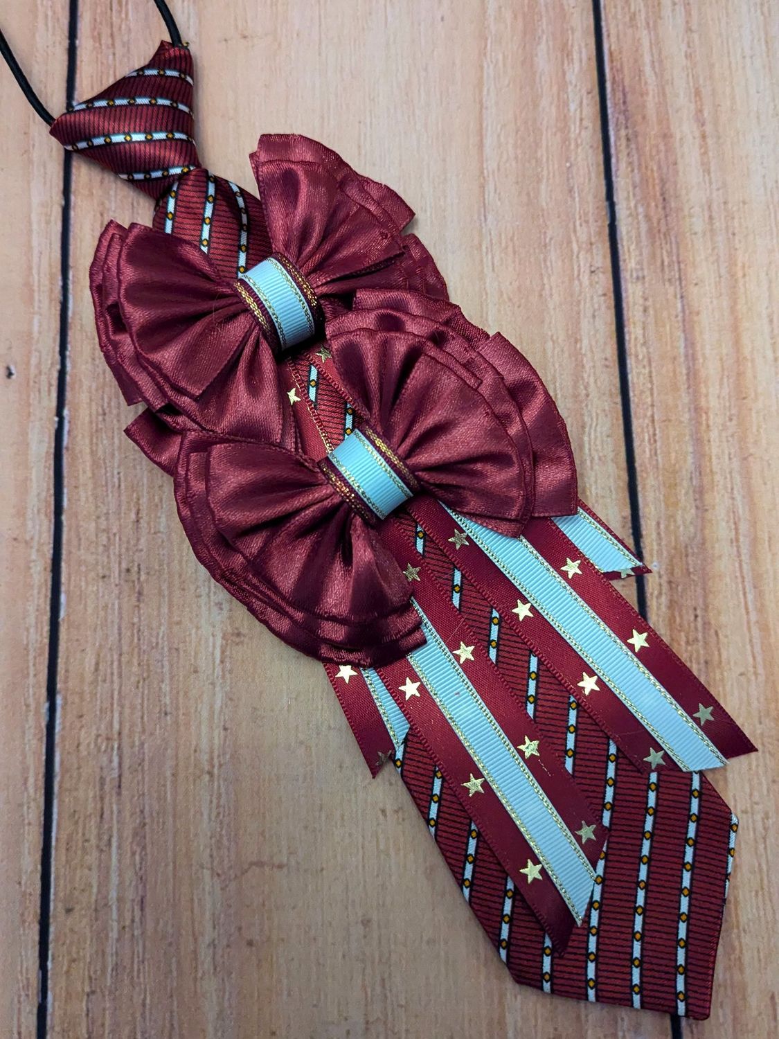 BURGUNDY, GOLD & WHITE SHOW BOWS AND TIE SET