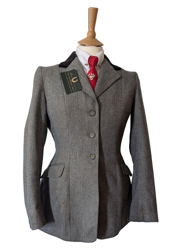 LADIES SADDLEMASTER GREY TWEED JACKET SIZE 10 (34)