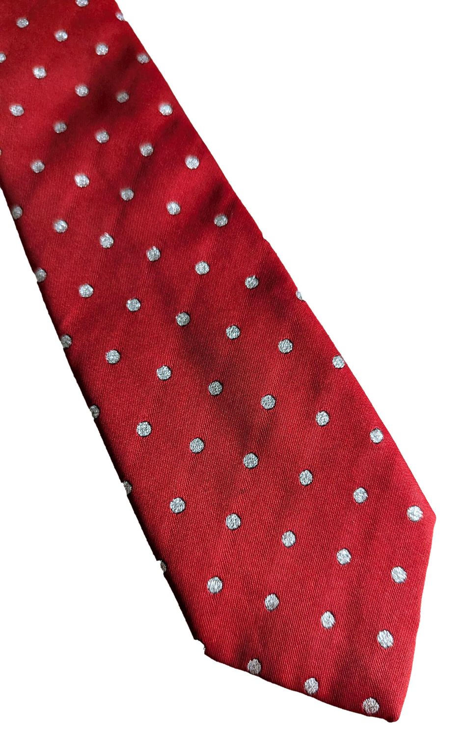 ADULTS RED & SILVER SHOWING TIE