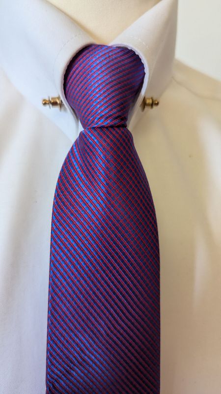 ADULTS PURPLE ZIP SHOWING TIE