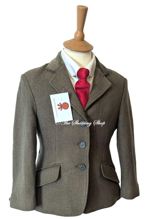 CHILDS SHIRES MALVERN GREEN TWEED JACKET SIZE 26 CHILDS SHIRES MALVERN GREEN TWEED JACKET SIZE 26