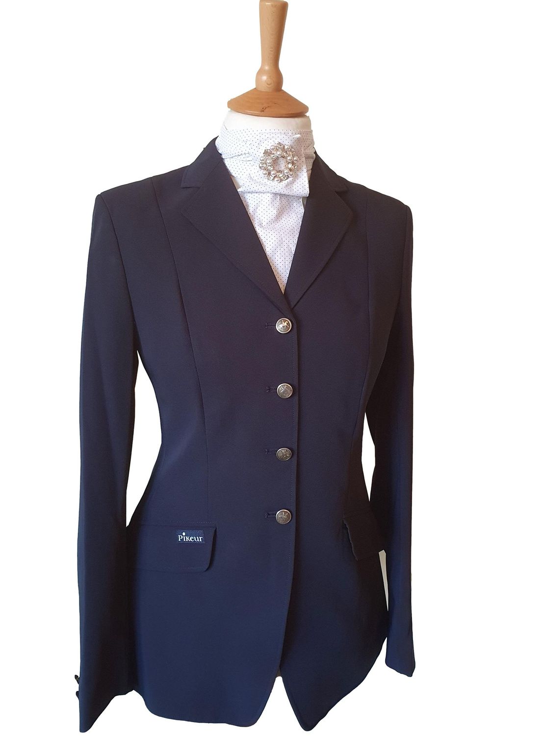 LADIES PIKEUR EPSOM NAVY SOFT SHELL COMPETITION JACKET SIZE 16 LADIES PIKEUR EPSOM NAVY SOFT SHELL COMPETITION JACKET SIZE 16