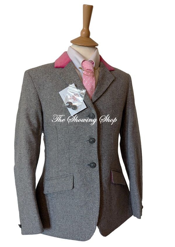 BRAND NEW MEARS MITTON MAIDS GREY & PINK TWEED SHOWING JACKET SIZE 32