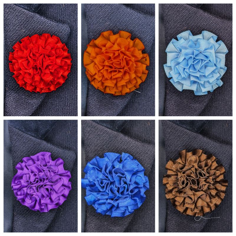 PLAIN RIBBON SHOWING BUTTONHOLE