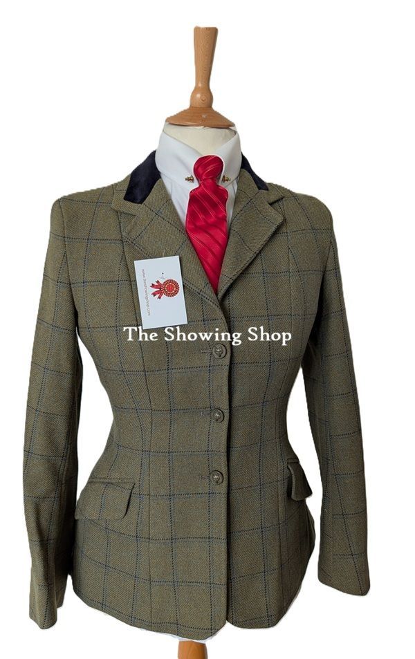 LADIES CALDENE HICKSTEAD GREEN TWEED SHOWING JACKET SIZE 10 (34) LADIES CALDENE HICKSTEAD GREEN TWEED SHOWING JACKET SIZE 10 (34)
