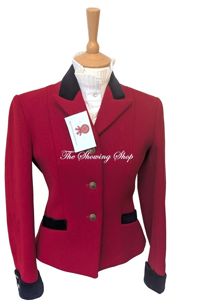LADIES BESPOKE SHOWING SELECTION RED & NAVY LEADERS JACKET SIZE 10 (34) LADIES BESPOKE SHOWING SELECTION RED & NAVY LEADERS JACKET SIZE 10 (34)