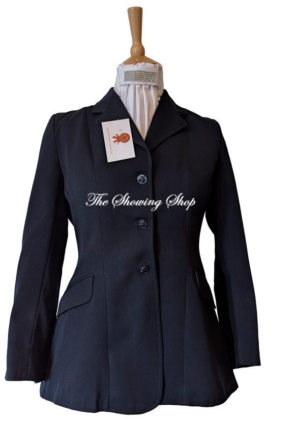 LADIES CALDENE NAVY WOOL SHOWING JACKET SIZE 10 (34) LADIES CALDENE NAVY WOOL SHOWING JACKET SIZE 10 (34)