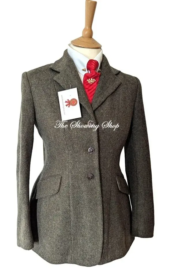 MAIDS CALDENE SOUTHWOLD BROWN TWEED SHOWING JACKET SIZE 34 MAIDS CALDENE SOUTHWOLD BROWN TWEED SHOWING JACKET SIZE 34