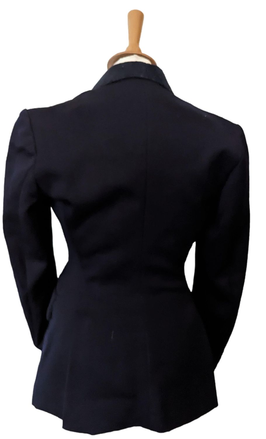 LADIES R H MEARS NAVY WOOL CUTAWAY JACKET SIZE 14 (38) LADIES R H MEARS NAVY WOOL CUTAWAY JACKET SIZE 14 (38)