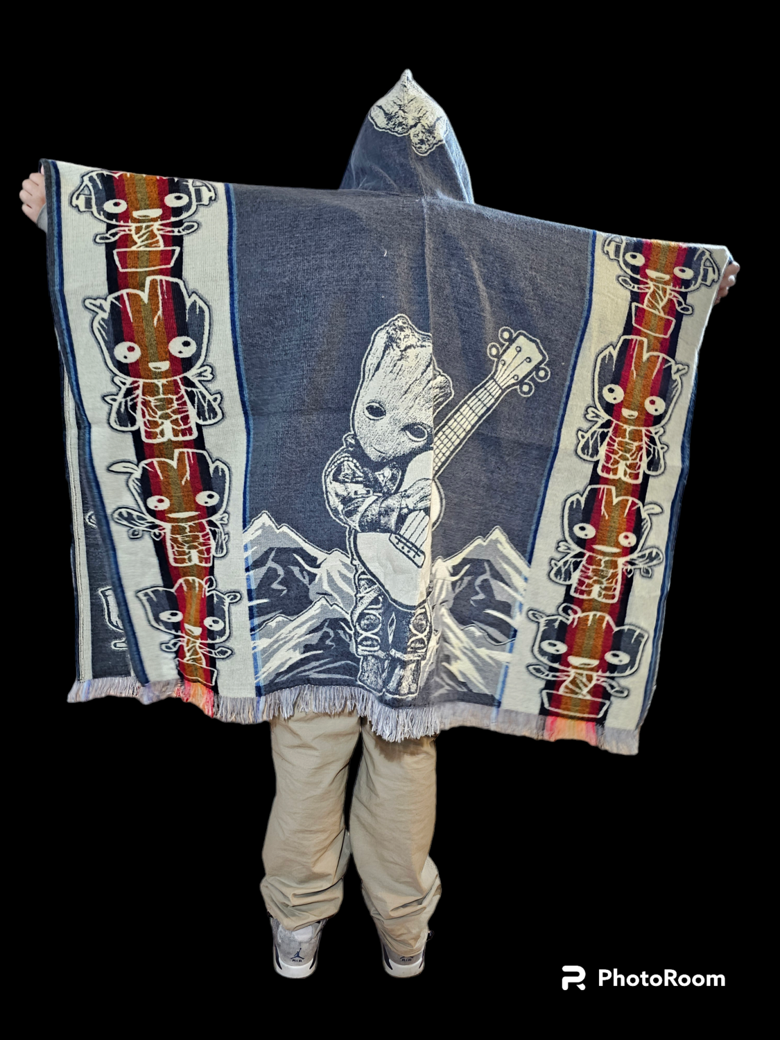 Groot Knit Poncho