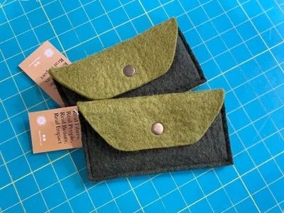 The Snap And Go Mini Organizer Pouch Olive And Sage