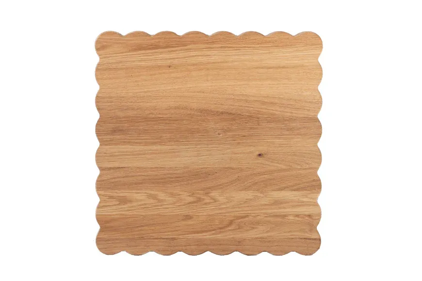 Square Scalloped Cutting Board Medium