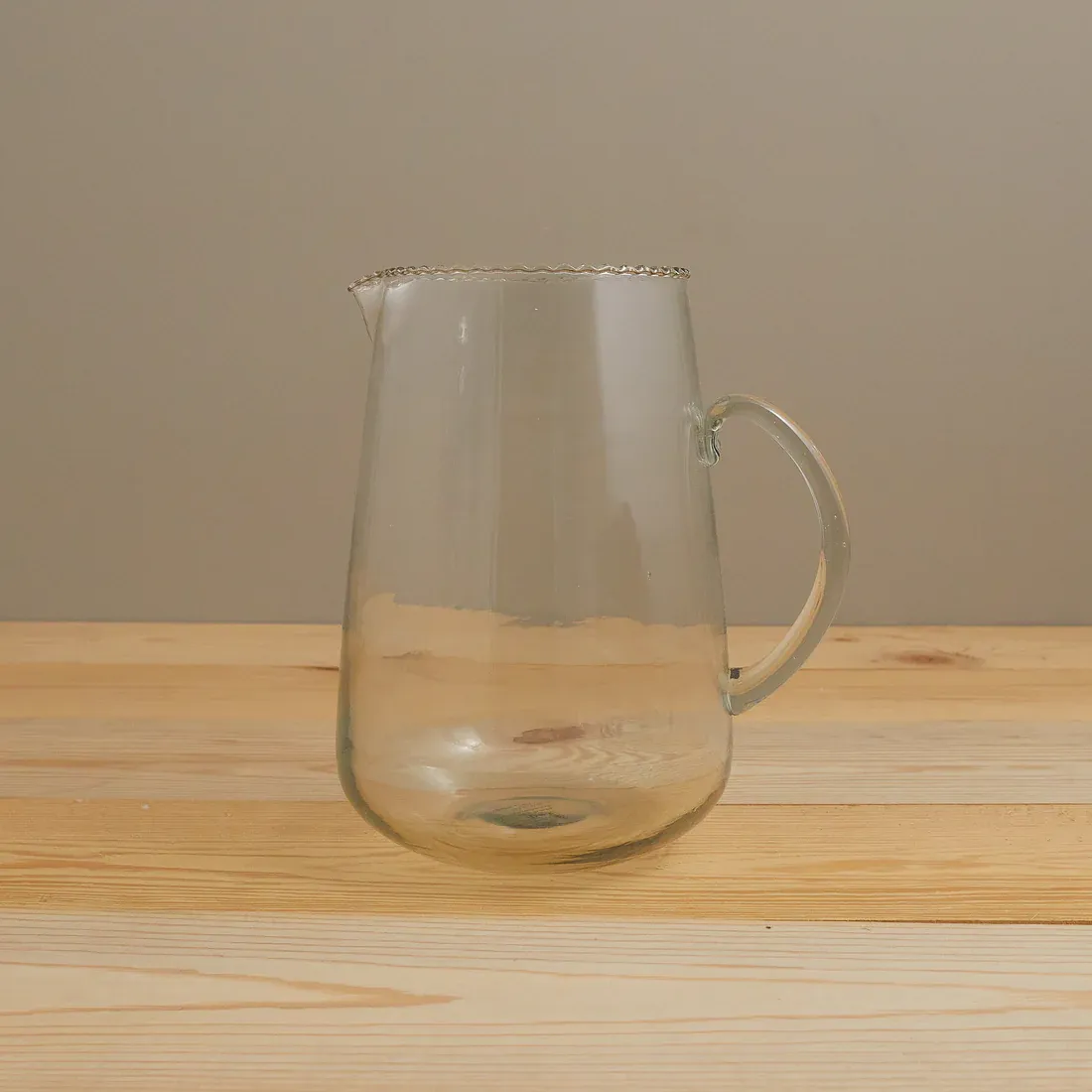 Ruffle Clear Glass Pitcher With Handle