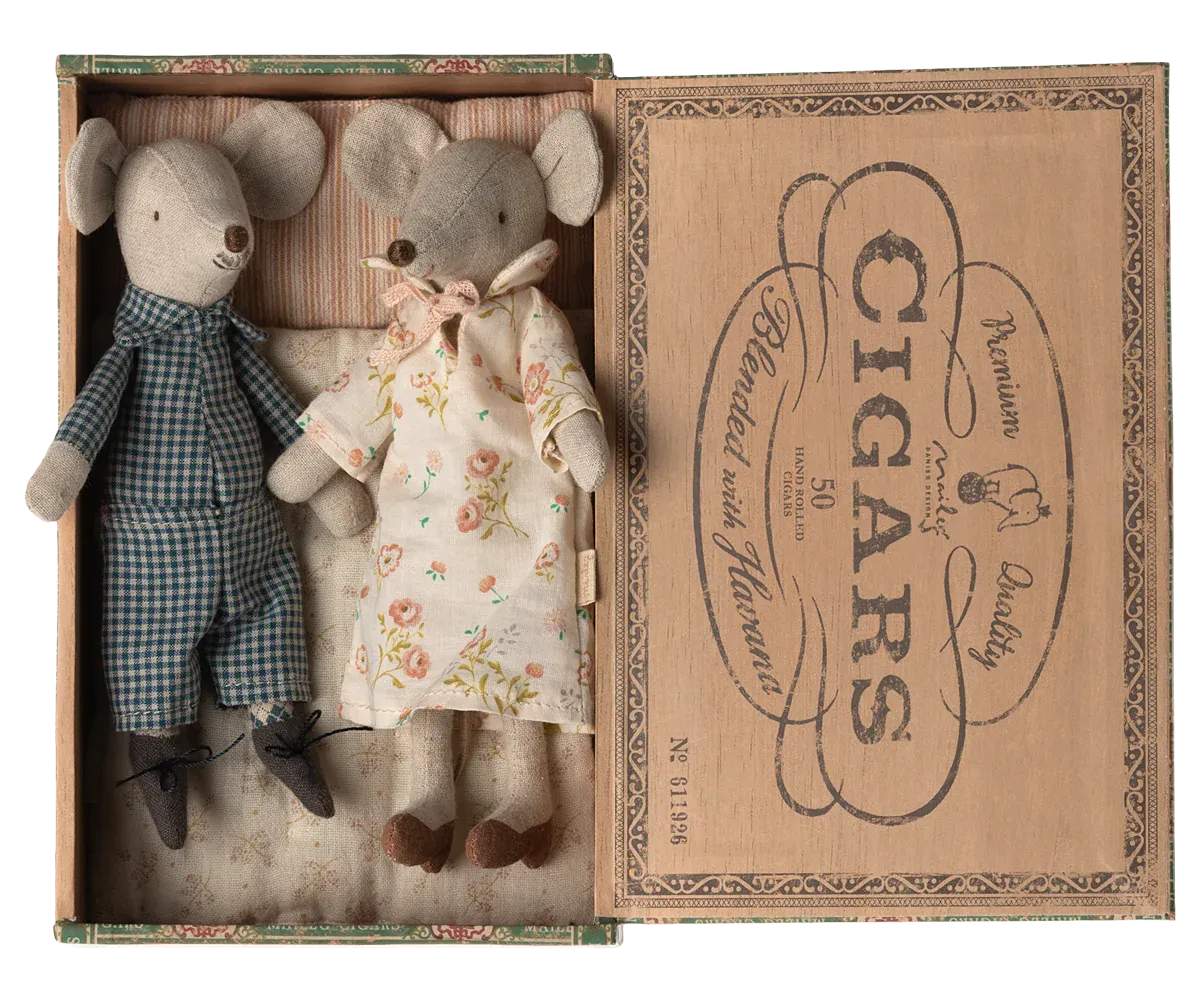 Maileg Grandma And Grandpa Mice In A Cigarbox