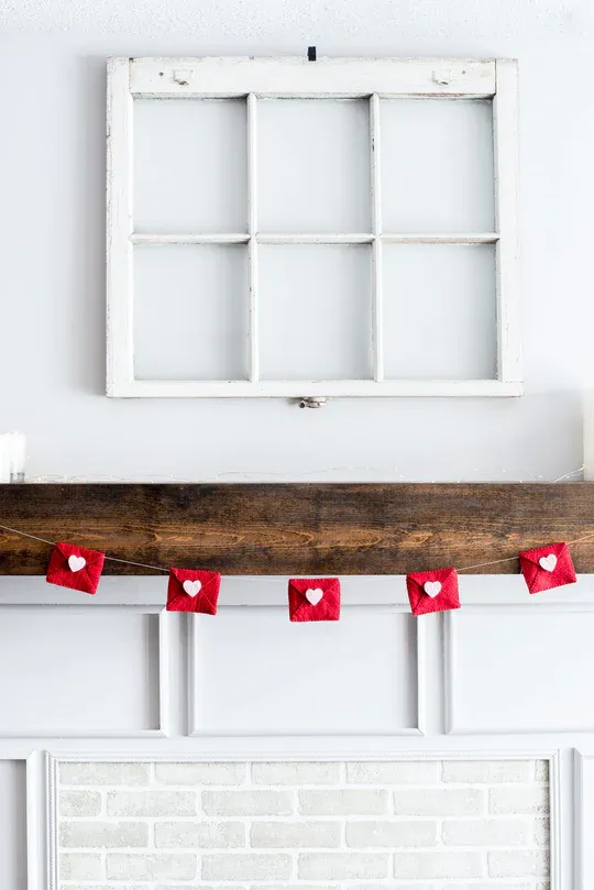 Handmade Wool Felt Valentines Envelope Garland