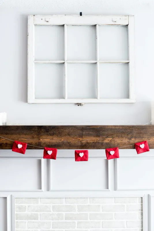 Handmade Wool Felt Valentines Envelope Garland