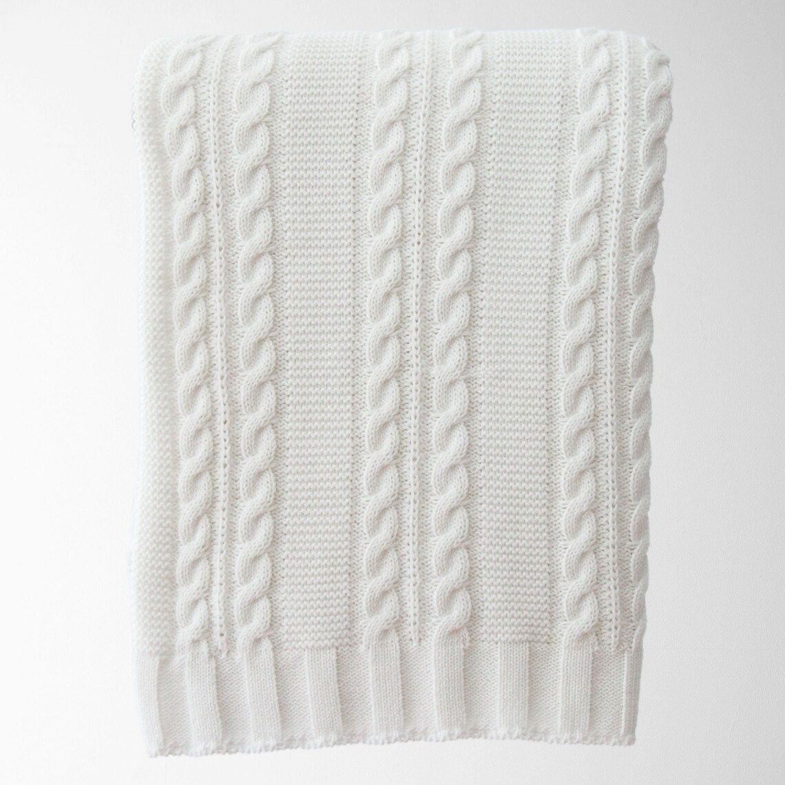 Luna Cable Knit Throw White 50" x 60"