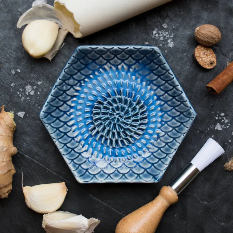 Grate Plate 3 Piece Set Blue Tie Dye