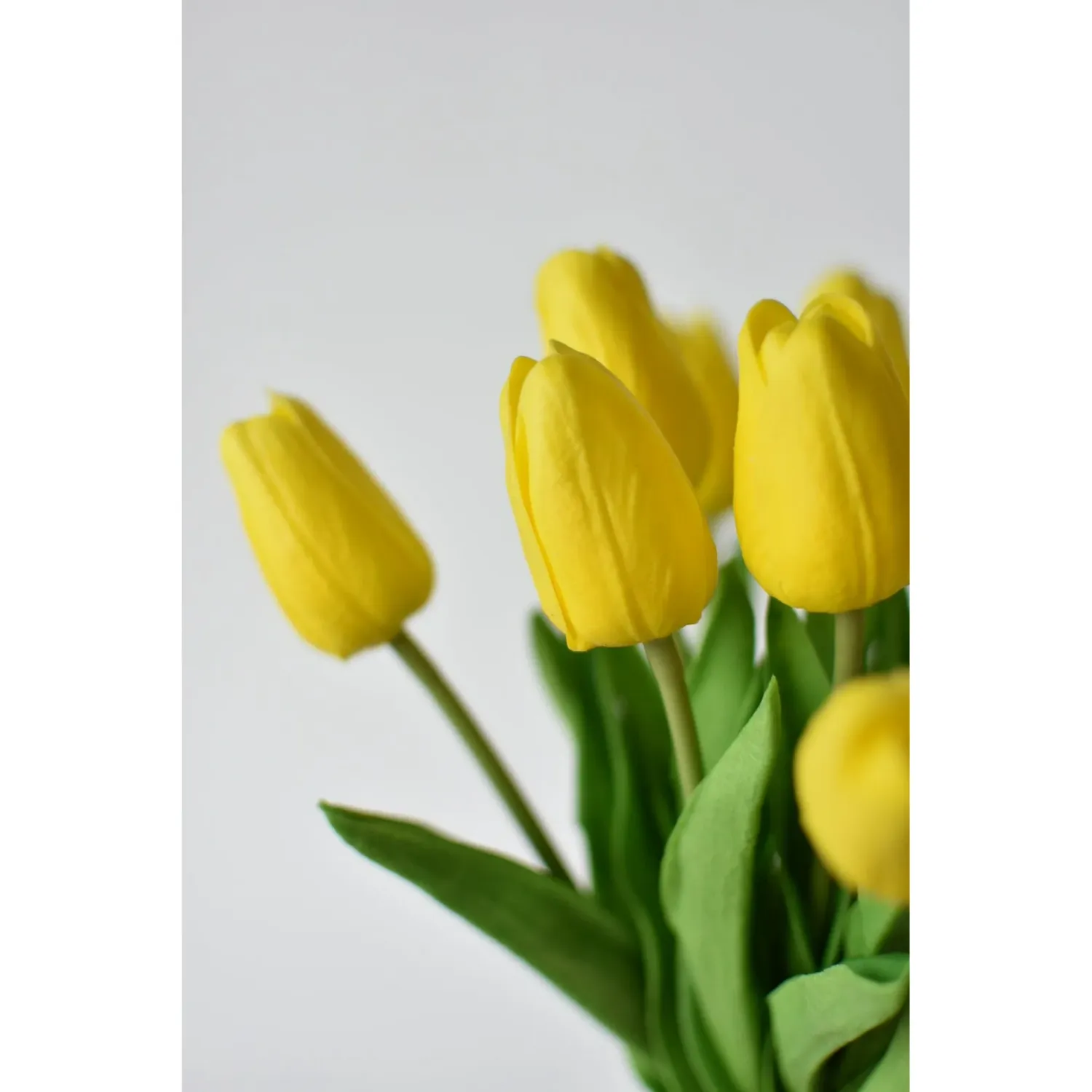 Real Touch Mini Tulip Stem Yellow 10.5&quot;