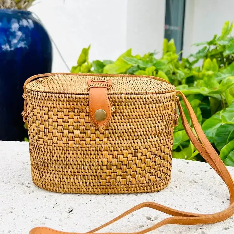 Handwoven Sewing Basket With Round Top Crossbody