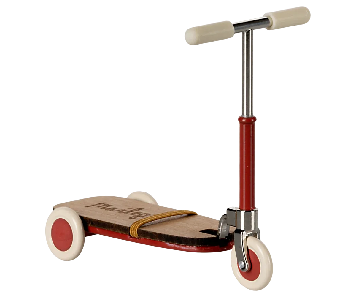 Maileg Mouse Kick Board In Red