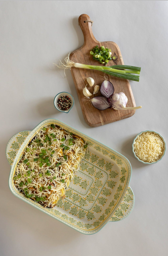 Hand Stamped Baking Dish Retro Green 14x10